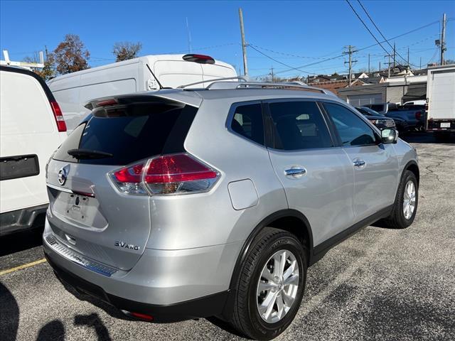 2016 nissan rogue sv