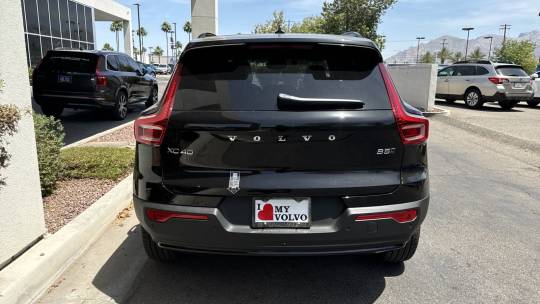 2024 Volvo XC40