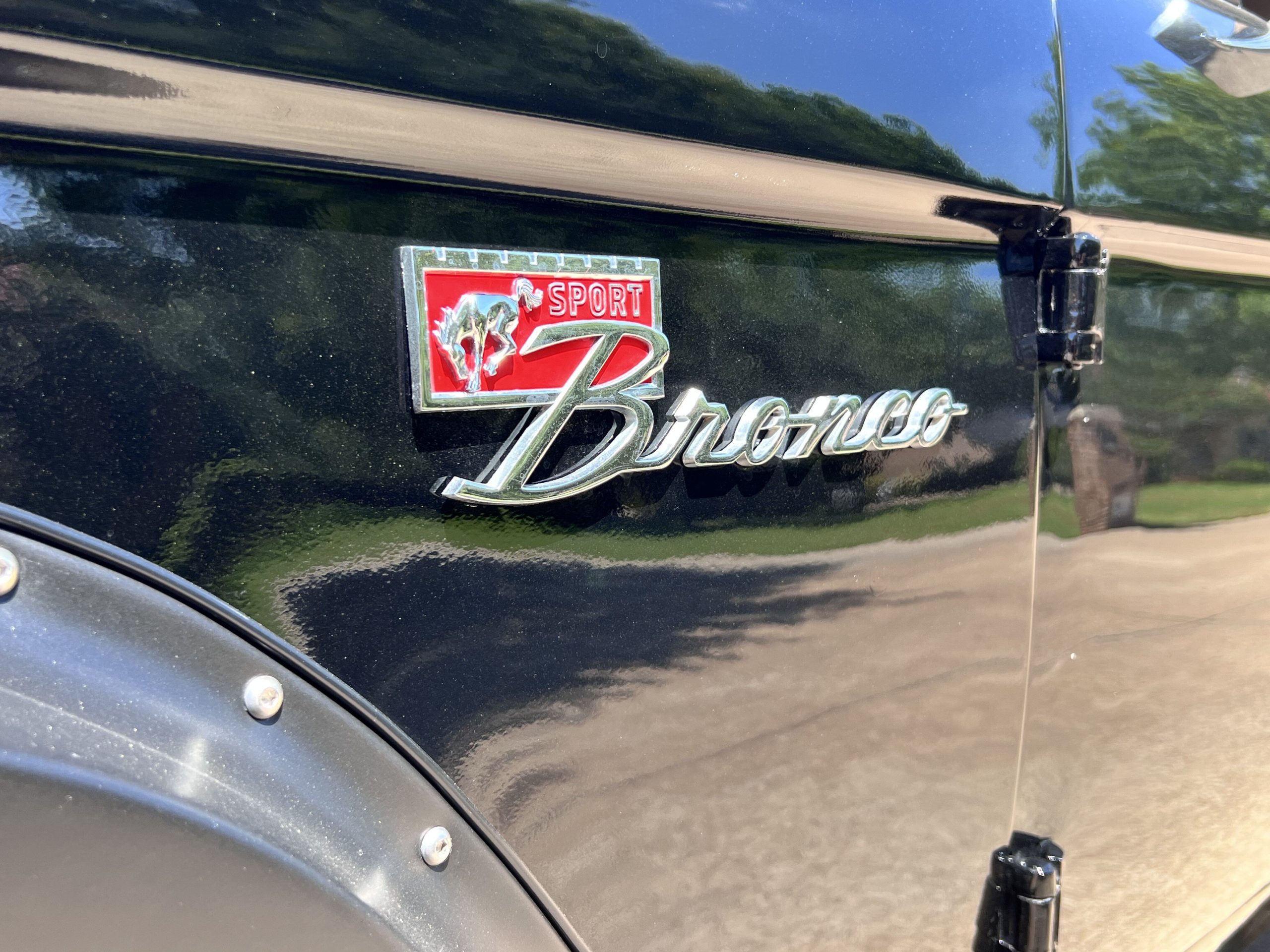 1976 ford bronco 2-door