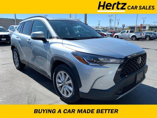 2023 toyota corolla cross le