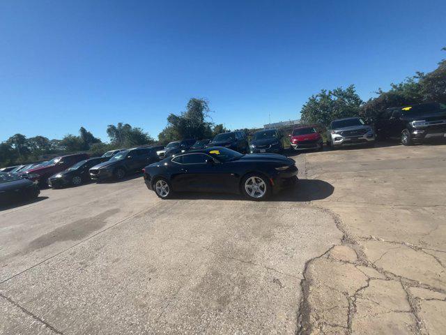 2023 chevrolet camaro 1lt
