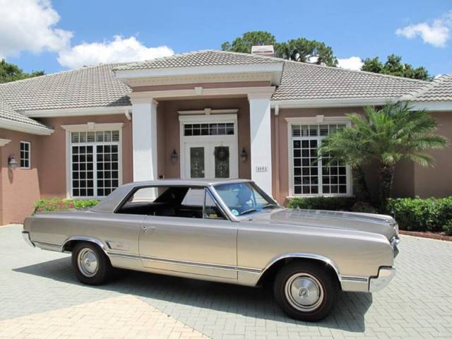 1965 oldsmobile 442 manual rwd v8 6.5l gasoline