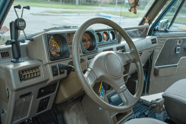 antique rare gem this montero is in mint condition owner really take care of it