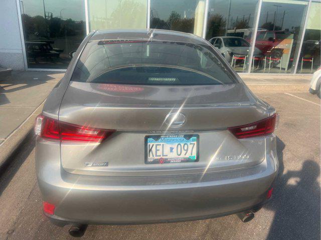 2016 lexus is 300 base