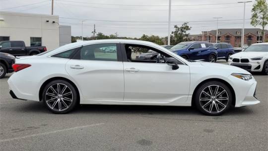 2019 Toyota Avalon