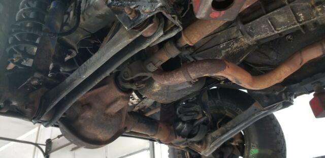 1987 jeep cherokee laredo xj 4.0 4x4 **manual **solid frame** look @ pics