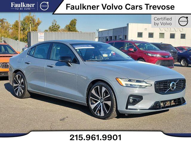 2022 volvo s60 b5 awd momentum