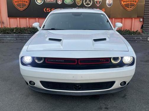 2015 dodge challenger
