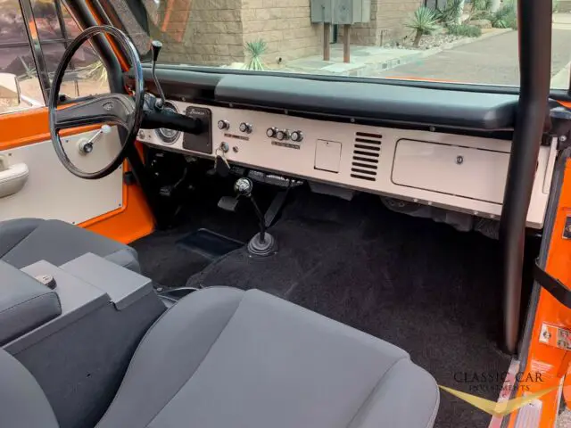 1977 ford bronco 4x4 - beautifully restored - uncut az truck - 302ci v8 - wow!!