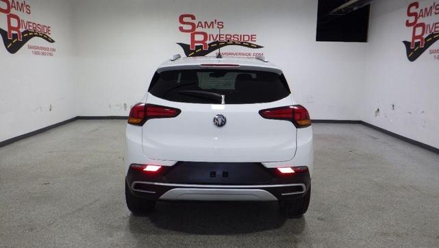 2022 buick encore gx select