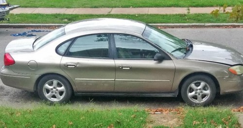 2003 ford taurus in missouri by owner