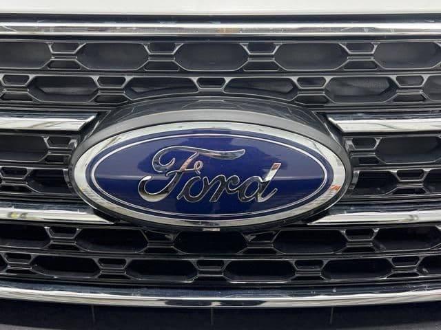 2023 ford explorer in des plaines, illinois