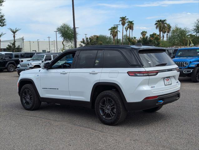 2024 jeep grand cherokee 4xe trailhawk