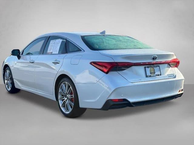 2021 toyota avalon in springfield, illinois