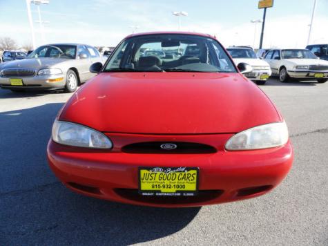 1998 ford escort se in illinois