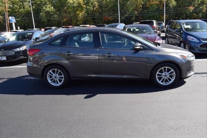 2016 ford focus se se 4dr sedan for sale in narragansett, rhode island