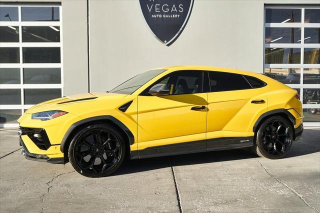 2023 lamborghini urus performante