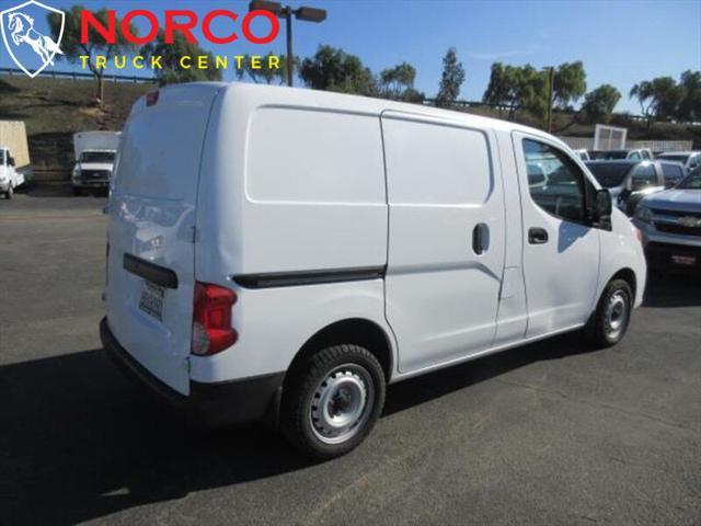 2015 nissan nv200 s
