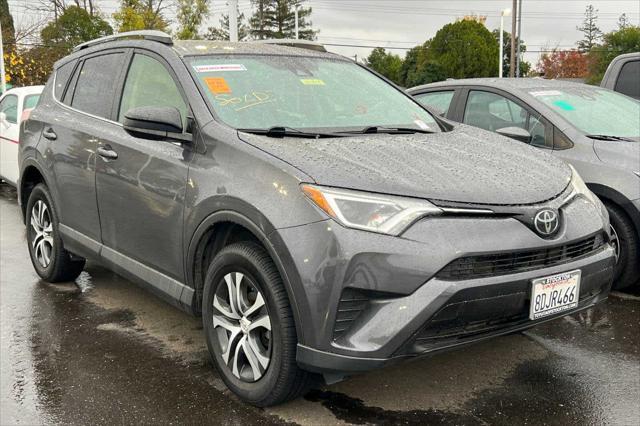 2018 toyota rav4 le