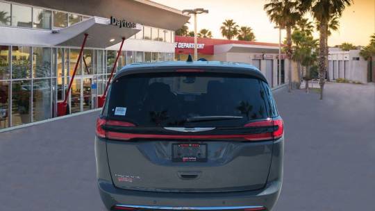 2024 Chrysler Pacifica