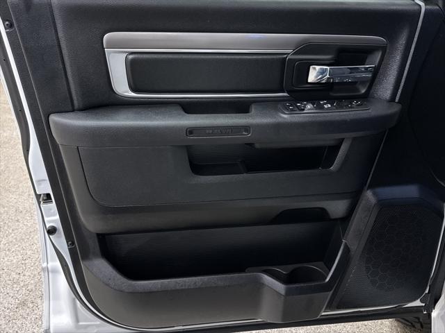 2021 ram 1500 classic warlock quad cab 4x4 6'4' box