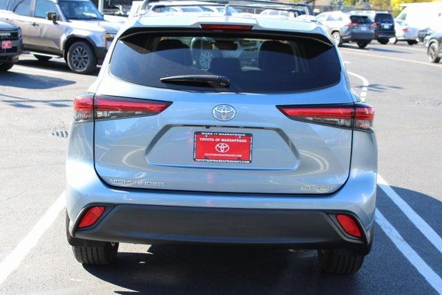 2022 toyota highlander xle