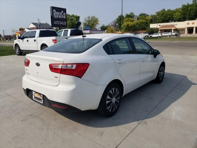 2013 kia rio lx