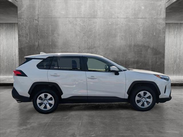 2023 toyota rav4 le