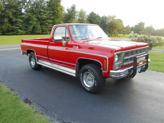 1 owner truck- 1979 gmc sierra grande long bed 4x4 350 engine with 49,625 miles