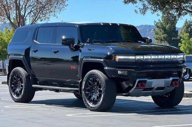 2024 gmc hummer ev suv 2x