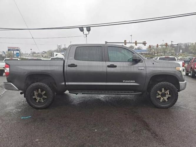 2018 toyota tundra crewmax sr5 pickup 4d 5 1/2 ft in hulmeville, pennsylvania