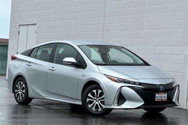 2022 toyota prius prime le in clovis, california
