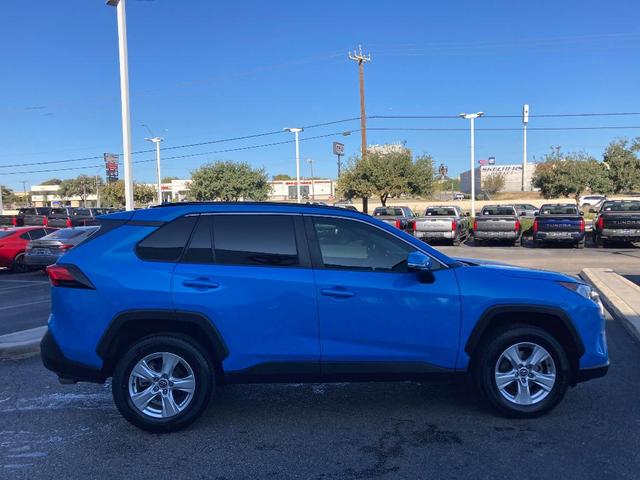 2020 toyota rav4 xle