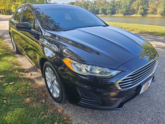 2020 ford fusion se