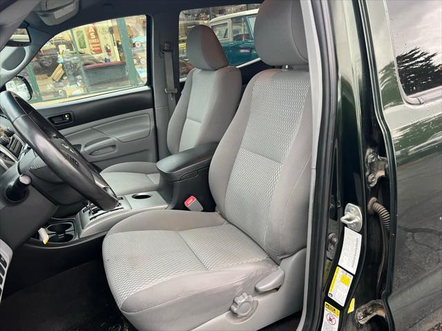2012 toyota tacoma base