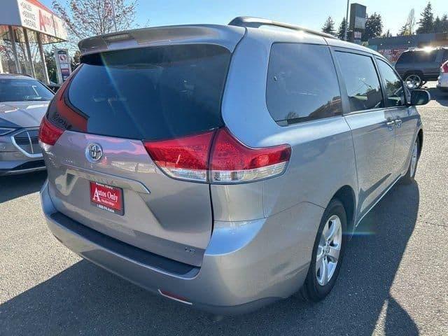 2014 toyota sienna le in seattle, washington
