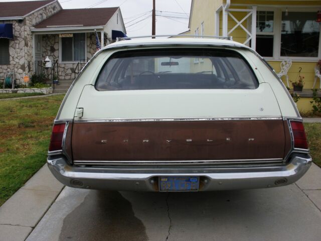 1971 chrysler town & country station wagon chrysler town & country 440 v-8 torqu