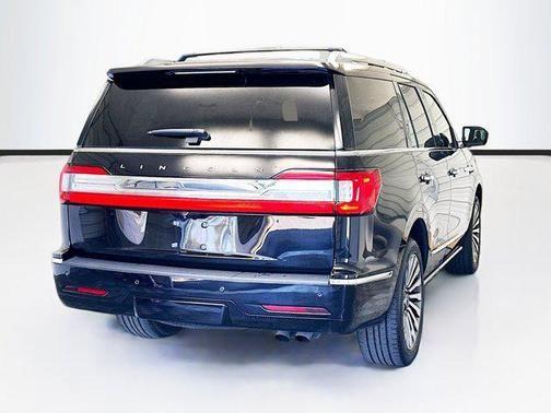 2019 lincoln navigator