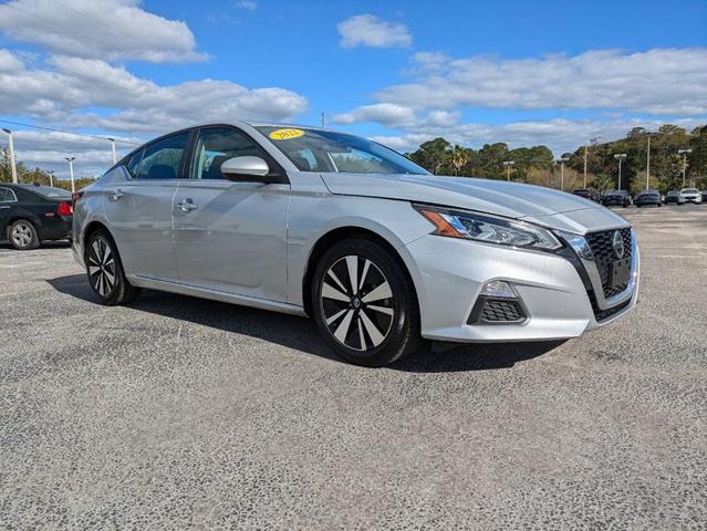 2022 nissan altima 2.5 sv