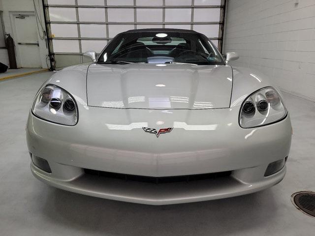 2005 chevrolet corvette base