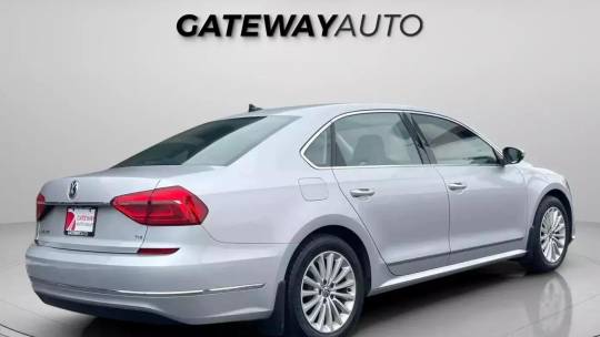 2016 Volkswagen Passat (North America and China)