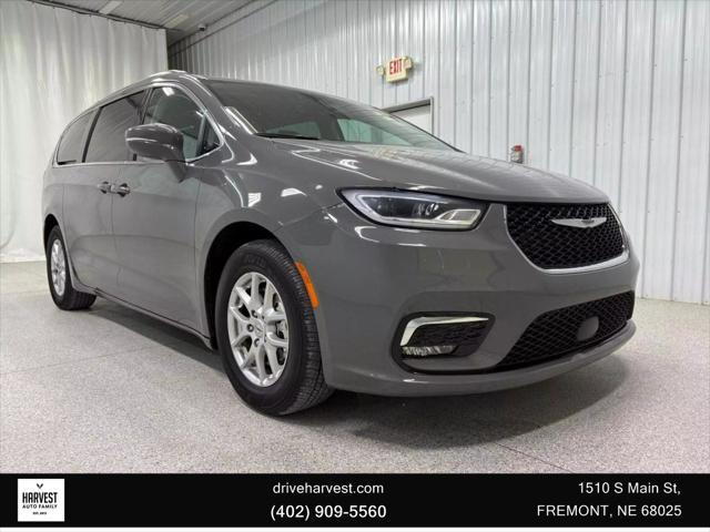 2022 chrysler pacifica touring l