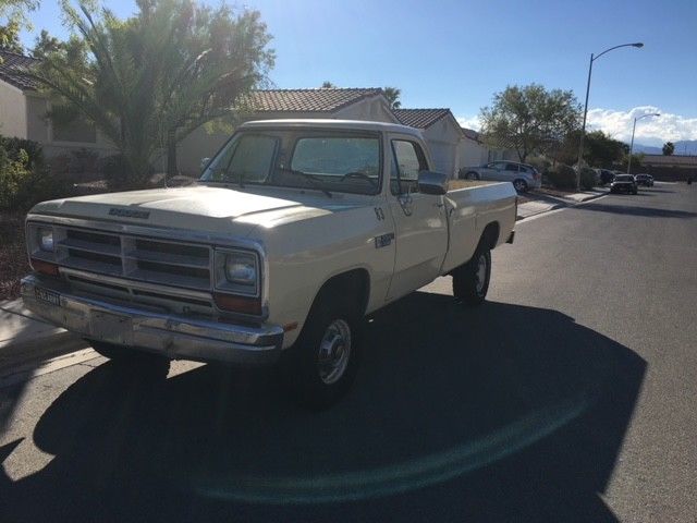 1988 dodge ram w150 4x4 pickup (no reserve!)