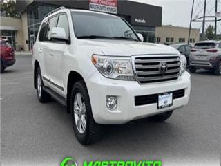 2015 Toyota Land Cruiser base