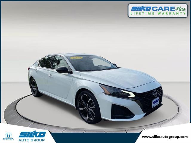 2023 nissan altima sr fwd