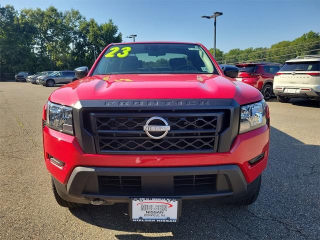 2023 nissan frontier s