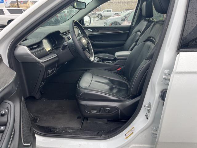 2022 jeep grand cherokee l limited