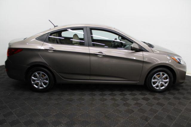 2012 hyundai accent se