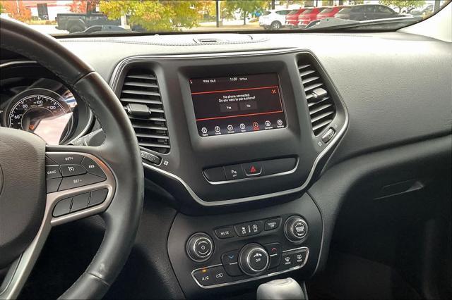 2019 jeep cherokee latitude plus