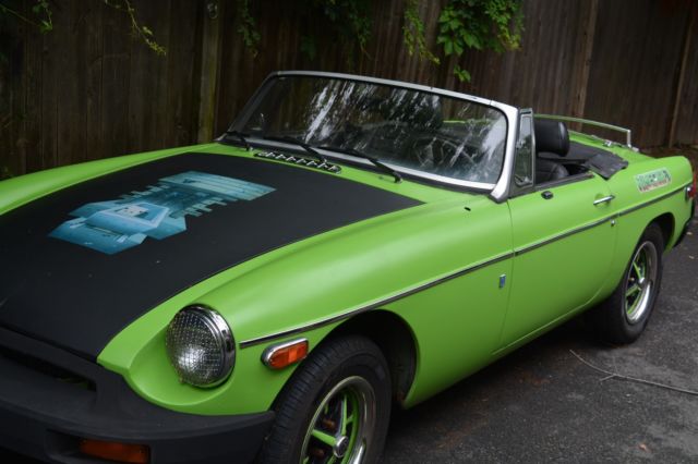 1977 mgb convertible car